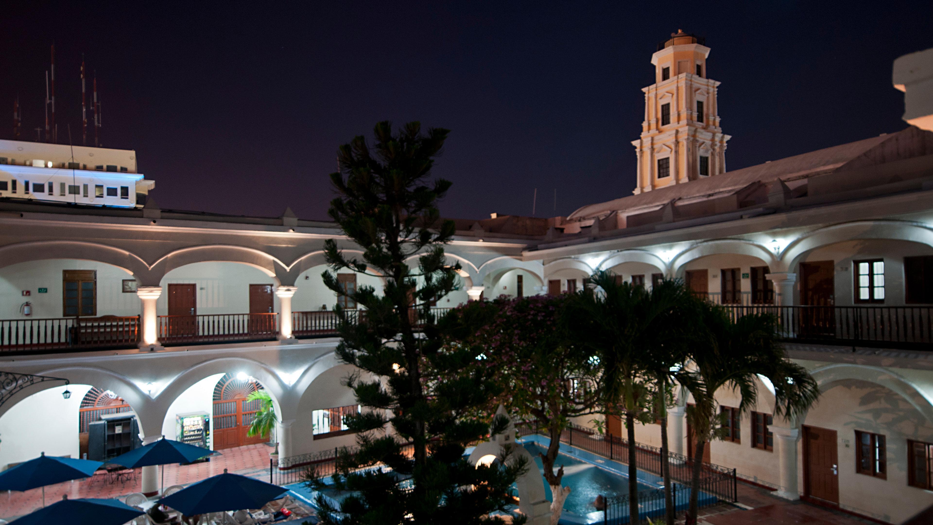 Hotel Veracruz-centro Historico, An Ihg 5*